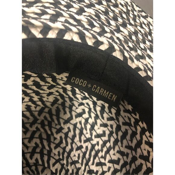 Coco + Carmen Women’s Black and White Woven Sun Hat One Size - Picture 4 of 8